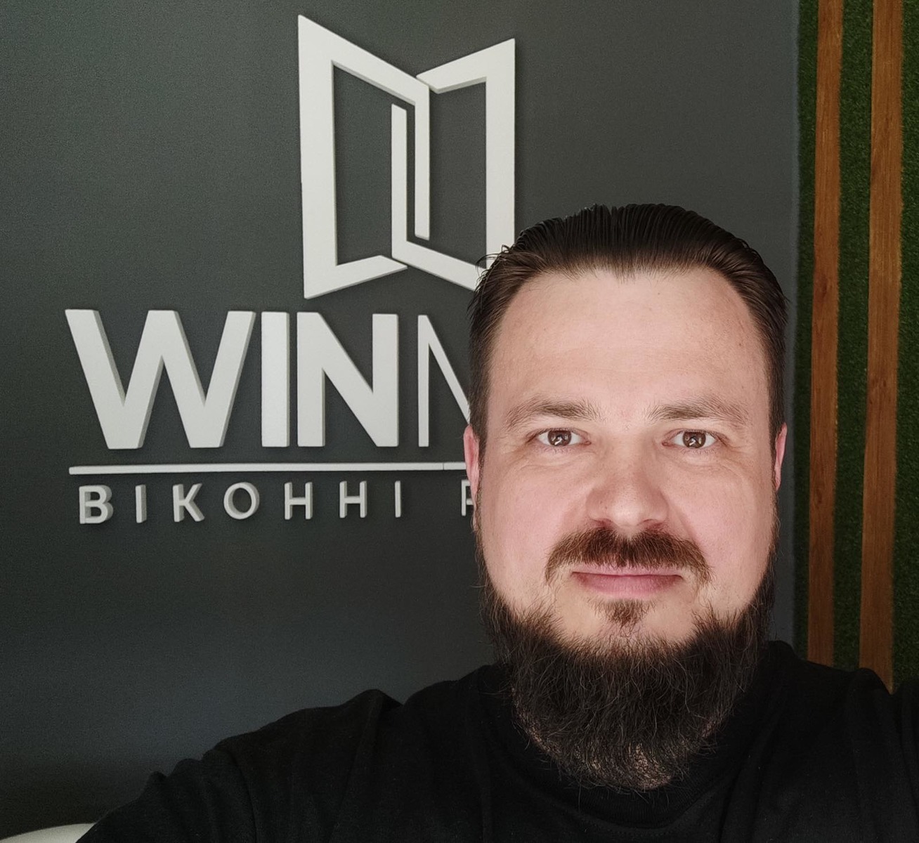 В'ячеслав<br> 
тел: +380 (68) 443-75-04